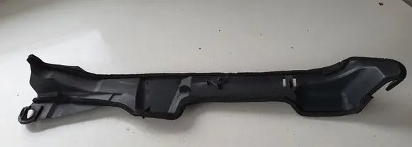 Toyota Auris 150 Fender end trim 