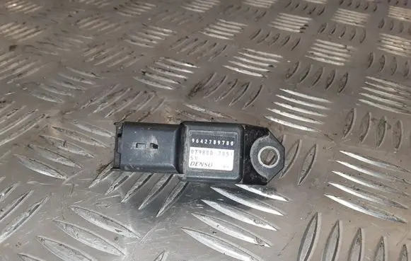 Peugeot 406 Air pressure sensor 9642789780 0798007051