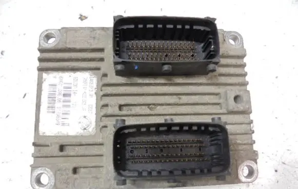 Fiat Punto (176) Engine control unit/module ECU 51798649