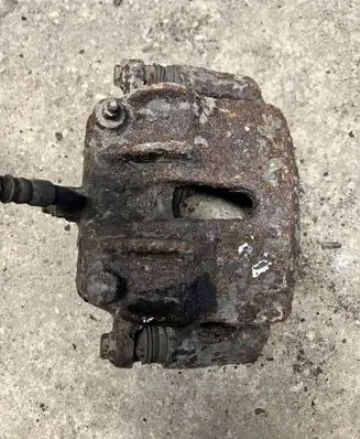 Nissan Terrano Front brake caliper