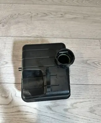 BMW 5 F10 F11 Intake resonator 8512249 14389710 01020304