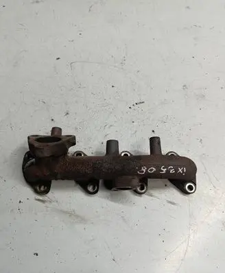 Hyundai ix35 Exhaust manifold 5785278