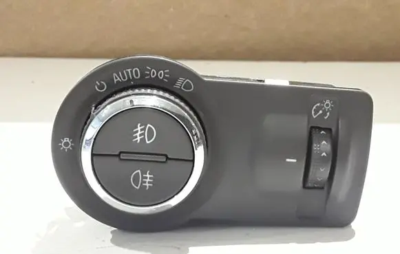 Opel Insignia A Light switch 13268725