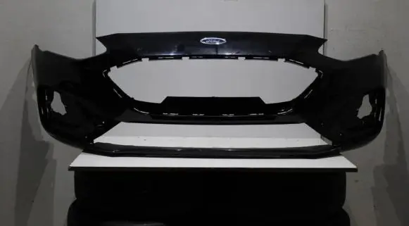 Ford Focus Front bumper 1K7B177578