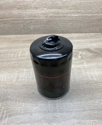 Volkswagen PASSAT B5.5 Oil filter cover 068115561F