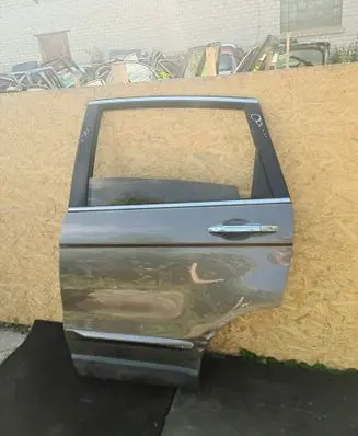 Honda CR-V Rear door 