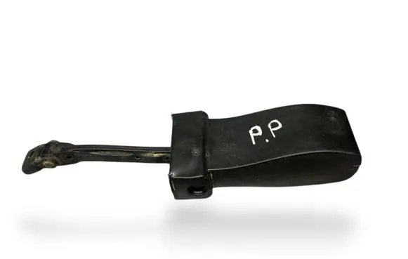 Skoda Yeti (5L) Front door check strap stopper 5L0837249