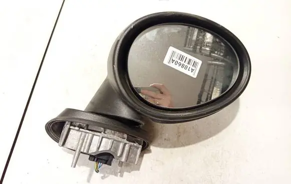 Mini One - Cooper Coupe R56 Front door electric wing mirror