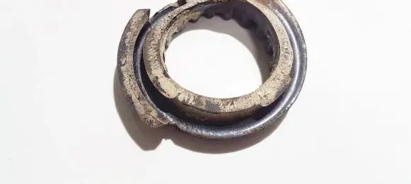 Audi A4 S4 B5 8D Front coil spring rubber mount 
