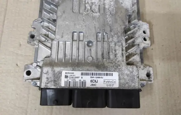 Ford Focus Engine control unit/module BV6112A650SJ