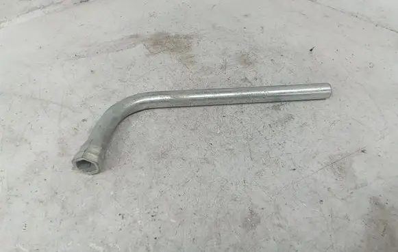 Audi A6 S6 C6 4F Wheel nut wrench 8N0012219