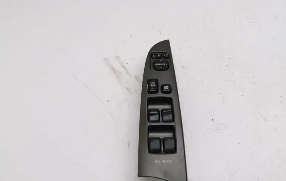 Lexus IS 220D-250-350 Electric window control switch 8404053080