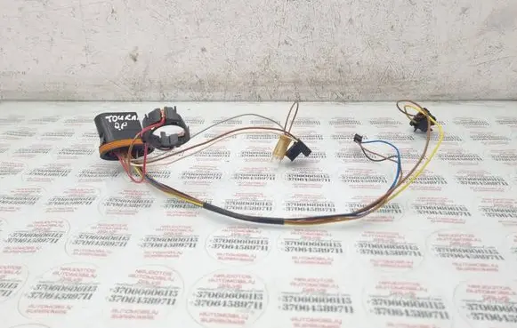 Volkswagen Touran I Headlight/headlamp wiring loom/harness 1304487037