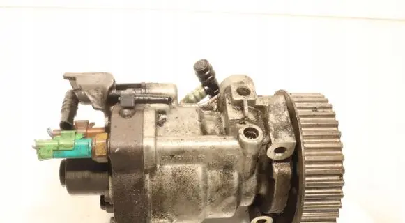 Nissan Note (E11) Fuel injection high pressure pump 8200057225