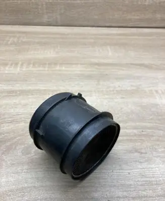 BMW 5 E60 E61 Mass air flow meter 7793633 0281002713
