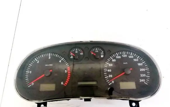 Seat Leon (1M) Speedometer (instrument cluster) 110080075019 W01M0920821B