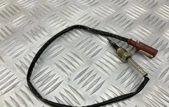 Audi A4 S4 B9 Exhaust gas temperature sensor 8W0906088B