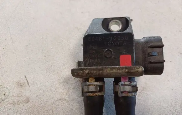 Toyota Avensis T250 Exhaust gas pressure sensor 8948112050