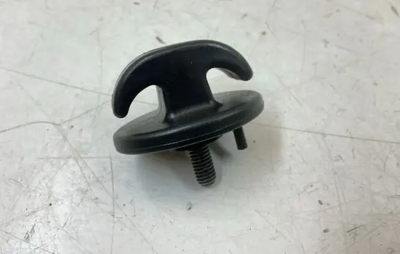 Mercedes-Benz GL X164 Tie down hook / loop A1648100240