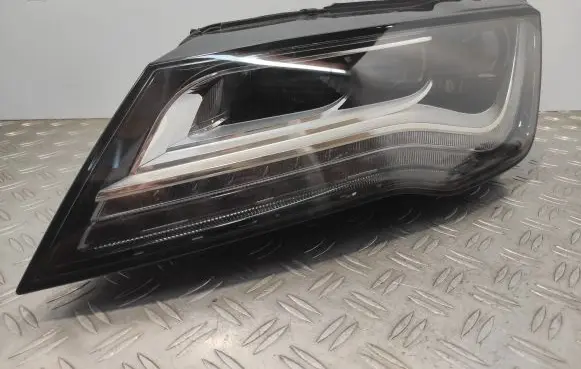 Audi A7 S7 4G Headlight/headlamp 4G8941033E LE09E6200 030253623107