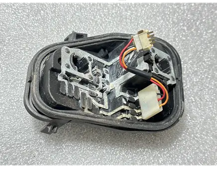 Audi A6 S6 C6 4F Tail light bulb cover holder 4F9945221B