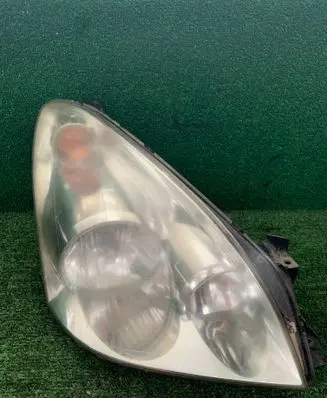 Toyota Corolla Verso E121 Headlight/headlamp 