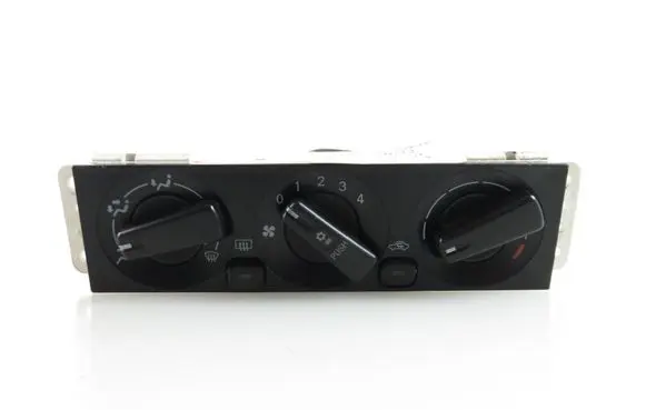 Mitsubishi Pajero Interior fan control switch MR360788