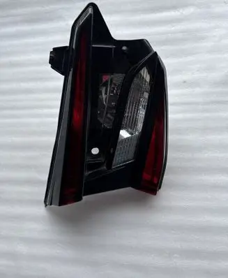 Subaru Crosstrek III Tailgate rear/tail lights 84251FN010 84251FN01A