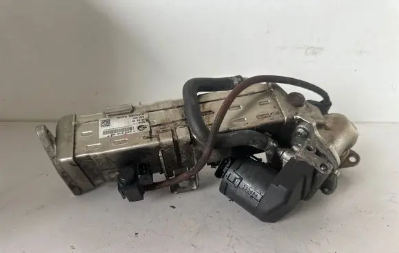 BMW 5 F10 F11 EGR valve cooler 7823210