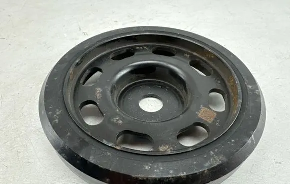 Volkswagen Golf VIII Crankshaft pulley 04E105243K