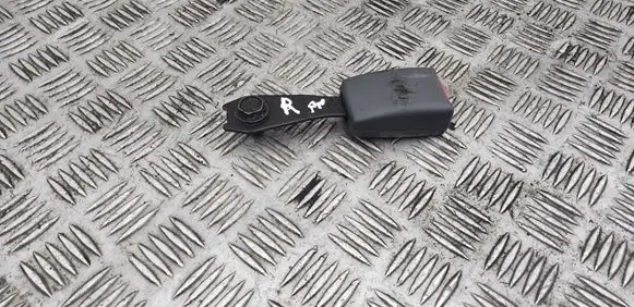 Mitsubishi Pajero Sport I Front seatbelt buckle