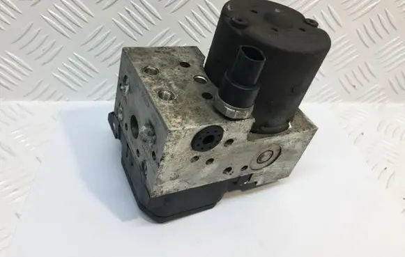 Nissan Primera ABS Pump 47600AV700
