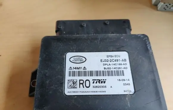 Land Rover Evoque I Engine control unit/module ECU EJ322C491AB