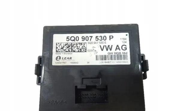 Volkswagen Golf VII Other control units/modules 5Q0907530P