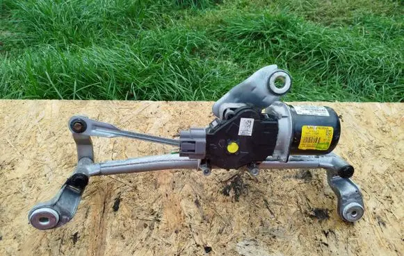 Renault Twingo III Wiper motor A4538200040 288009065R W000041994