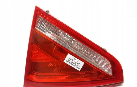 Audi A5 8T 8F Tailgate rear/tail lights 8T0945093