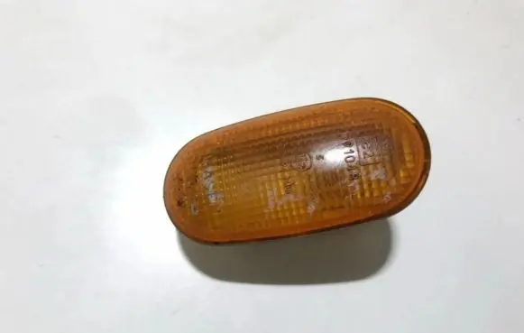 Mitsubishi Colt Front fender indicator light 1132216 1132-216