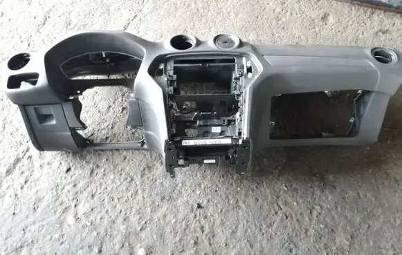 Ford Mondeo MK IV Dashboard 7S71A04310AN AG91042A94HA