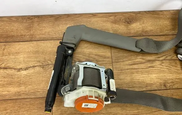 Ford F150 Front seatbelt FL3B18612D64AVPI FL3B18612D64AV