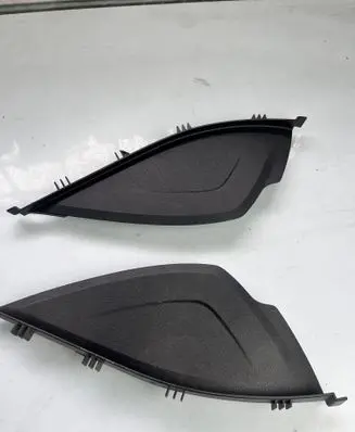 Dashboard side end trim