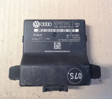 Volkswagen PASSAT B6 Gateway control module 3C0907951A 3C0907530C