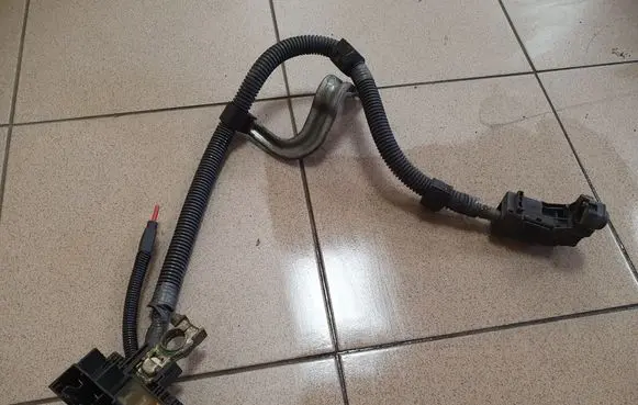Toyota Urban Cruiser (XP110) Positive wiring loom 