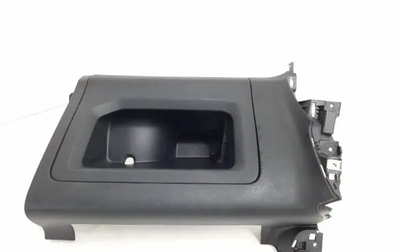 Glove box