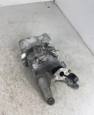 Audi A4 S4 B9 Engine mounting bracket 4M0199308AD 4M0199870AN