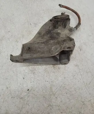Audi A6 S6 C4 4A Engine mounting bracket 4A0199312