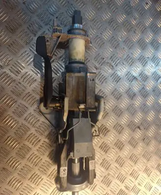 BMW 5 F10 F11 Steering wheel axle 6795346