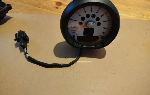 Mini Cooper Countryman R60 Tachometer 9232439 BM0505053 RG26242500