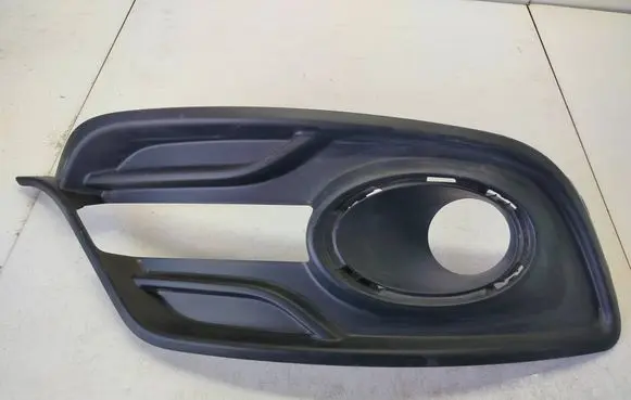 Renault Megane III Front fog light trim/grill 261A25882R