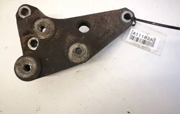Opel Astra H Engine mounting bracket 90578142