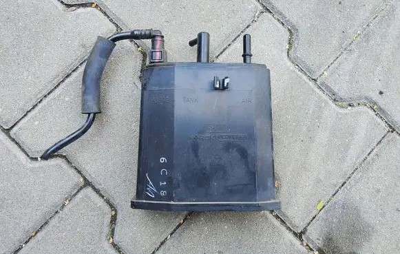 Suzuki Esteem Baleno Fuel filter 
